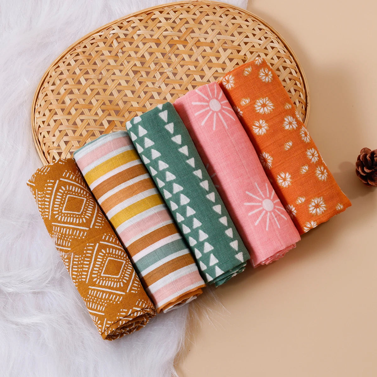 New Print 5Pcs/Set 60*60CM Soft Muslin Swaddle Feeding Burp Cloth Newborn Pure Cotton Baby Face&Hand Wash Wipe