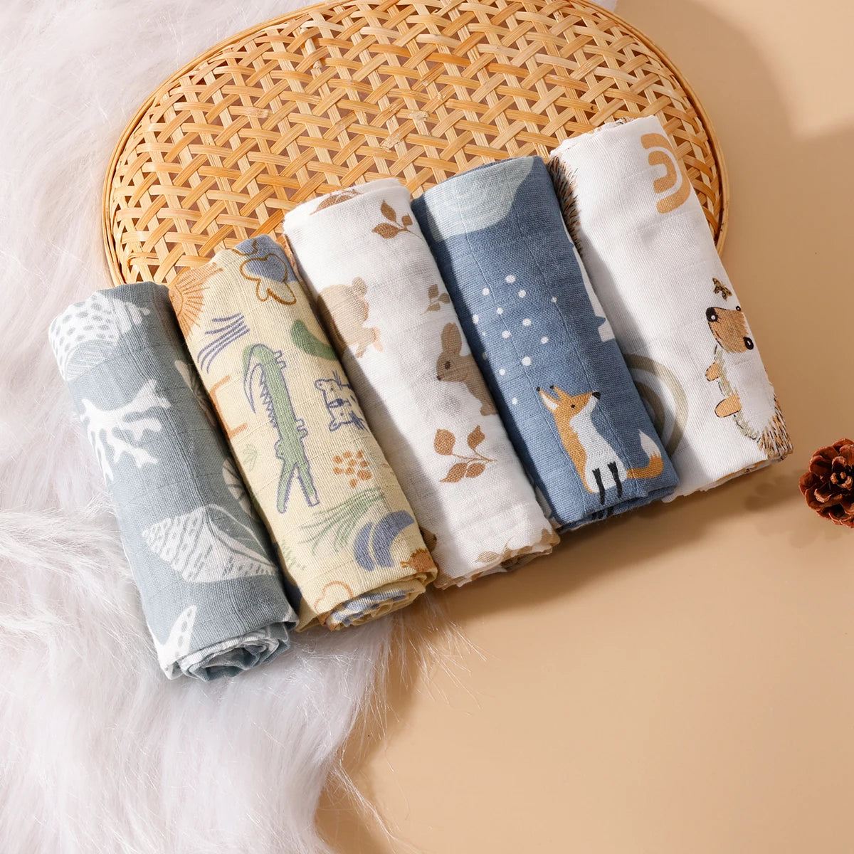 New Print 5Pcs/Set 60*60CM Soft Muslin Swaddle Feeding Burp Cloth Newborn Pure Cotton Baby Face&Hand Wash Wipe